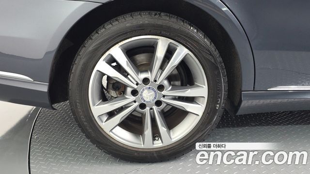 Mercedes-Benz E-Class E220 CDI Avantgarde — пробег 201 706 км — фото 5 из 5