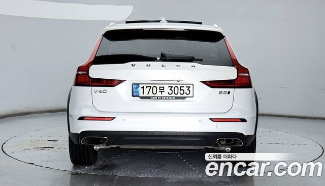 Volvo V60 B5 Pro AWD — пробег 92 189 км — фото 4 из 5