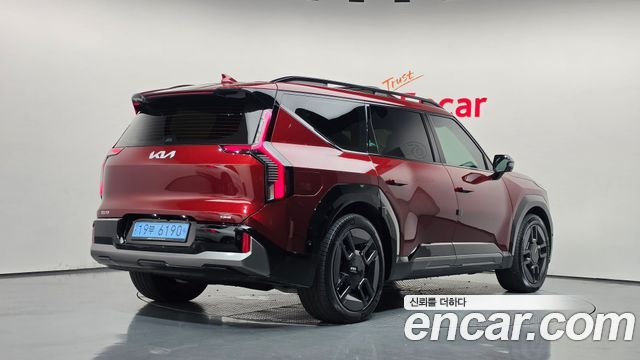 Kia EV9 Long Range 4WD GT Line — пробег 39 420 км — фото 2 из 5