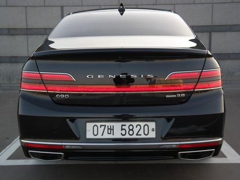 Genesis G90 3.8 AWD Premium Luxury — пробег 46 820 км — фото 3 из 5