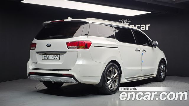 Kia Carnival из Кореи Encar
