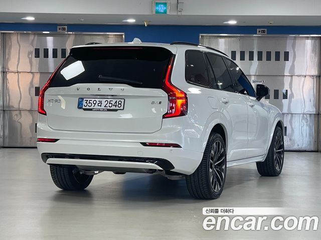 Volvo XC90 B6 Ultra Dark — пробег 1 545 км — фото 2 из 5