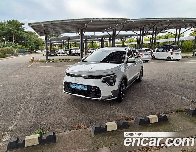 Kia Niro Earth — пробег 68 130 км — фото 1 из 5