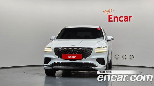 Genesis GV70 2.5T Gasoline 2WD — пробег 8 990 км — фото 3 из 5