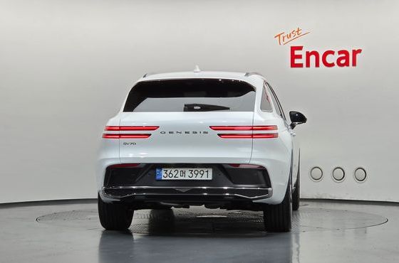 Genesis GV70 2.5T Gasoline 2WD — пробег 8 990 км — фото 4 из 5
