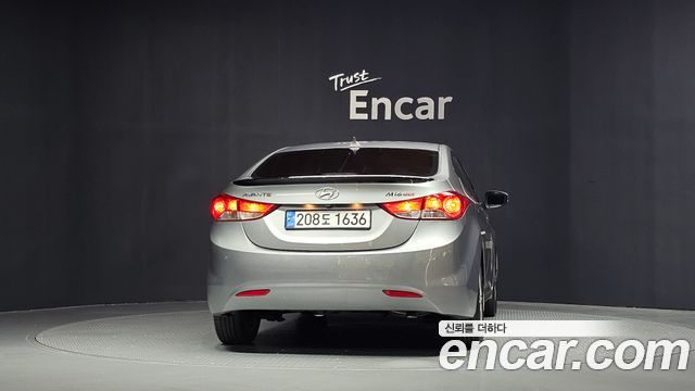 Hyundai AVANTE M16 GDI Luxury — пробег 109 392 км — фото 4 из 5