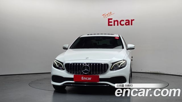 Mercedes-Benz E-Class из Кореи Encar