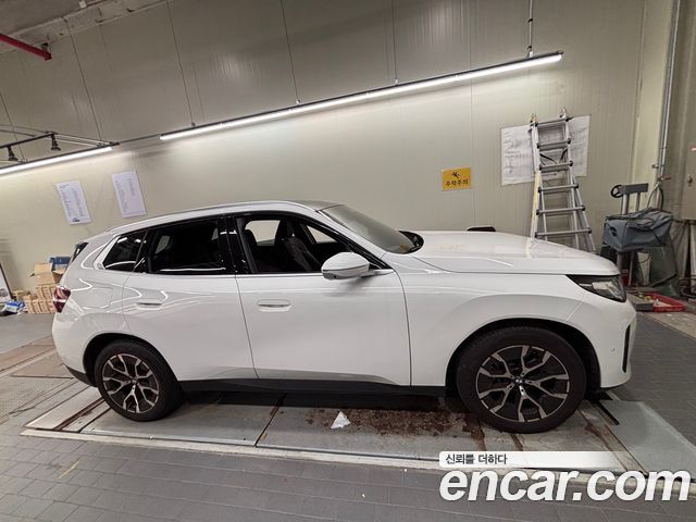 BMW X3 xDrive 20 — пробег 10 599 км — фото 3 из 5