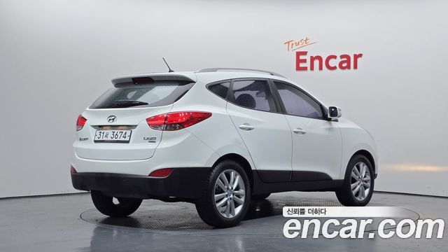 Hyundai Tucson Diesel 2WD LX20 Luxury — пробег 173 028 км — фото 2 из 5
