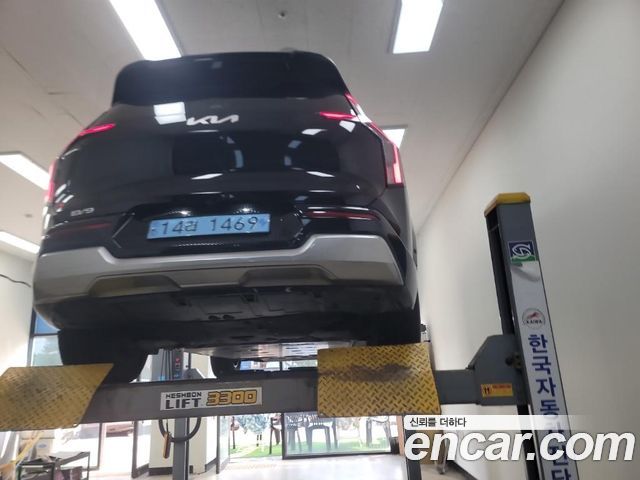 Kia EV9 Long Range 4WD Earth — пробег 37 059 км — фото 2 из 2
