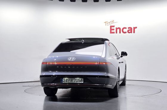 Hyundai Grandeur Calligraphy — пробег 10 452 км — фото 4 из 5