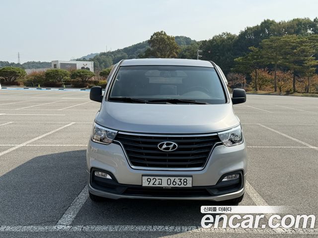 Hyundai Starex Van 5-Seater Smart — пробег 192 769 км — фото 1 из 5