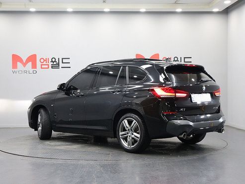 BMW X1 xDrive 20i M Sport — пробег 53 110 км — фото 3 из 5