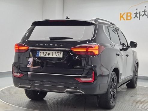 Ssangyong Rexton Diesel 2.2 4WD The Black — пробег 61 677 км — фото 2 из 5