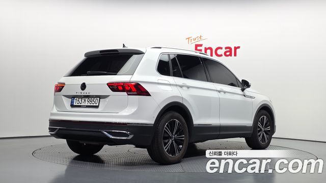 Volkswagen Tiguan 2.0 TDI Premium — пробег 35 116 км — фото 2 из 5