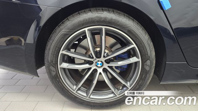 BMW 5-Series 520i M Sport — пробег 52 202 км — фото 5 из 5