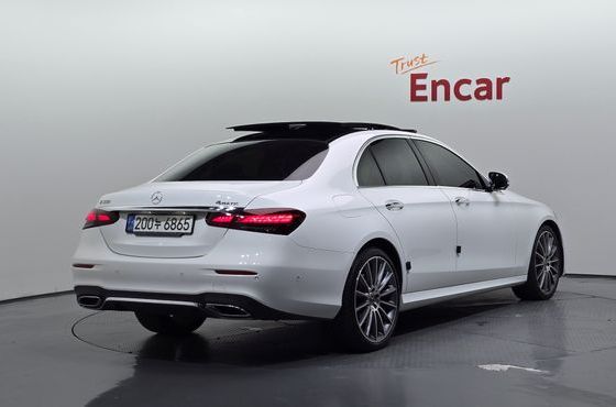 Mercedes-Benz E-Class E350 4MATIC AMG Line — пробег 74 995 км — фото 2 из 5