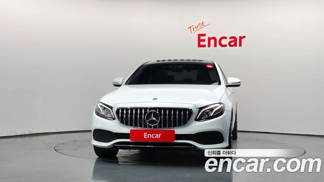 Mercedes-Benz E-Class E220d Avantgarde — пробег 94 379 км — фото 3 из 5