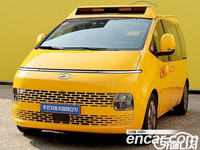Hyundai Staria L3.5  Kinder Safety Car 15-Seater — пробег 122 835 км — фото 1 из 5