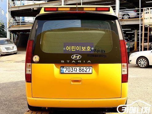 Hyundai Staria L3.5 Kinder Safety Car 15-Seater — пробег 122 835 км — фото 4 из 5