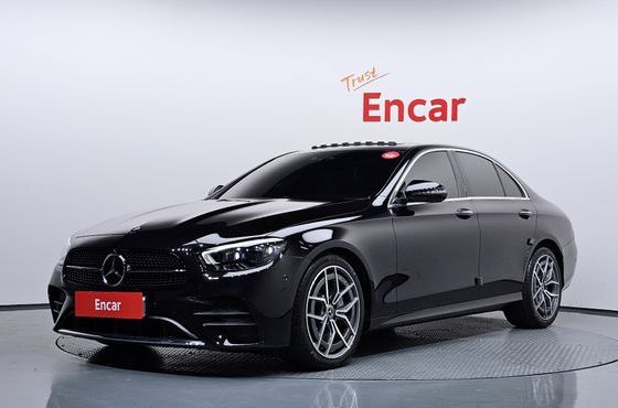 Mercedes-Benz E-Class E220d 4MATIC AMG Line — пробег 69 788 км — фото 1 из 5