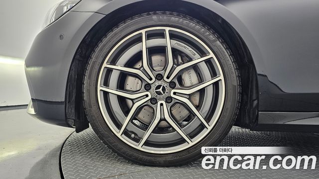 Mercedes-Benz E-Class E220d 4MATIC AMG Line — пробег 69 788 км — фото 5 из 5