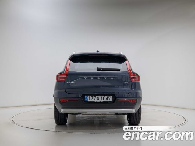 Volvo XC40 B4 Ultra Bright — пробег 10 484 км — фото 5 из 5