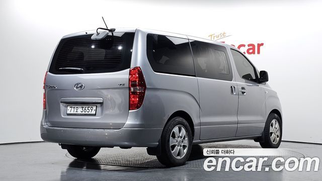 Hyundai Starex Wagon 12-Seater Smart — пробег 185 595 км — фото 2 из 5
