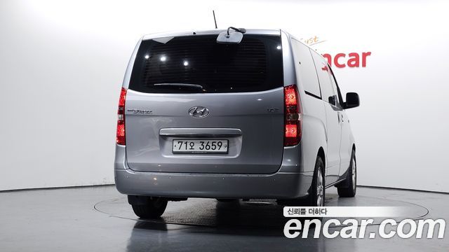 Hyundai Starex Wagon 12-Seater Smart — пробег 185 595 км — фото 4 из 5