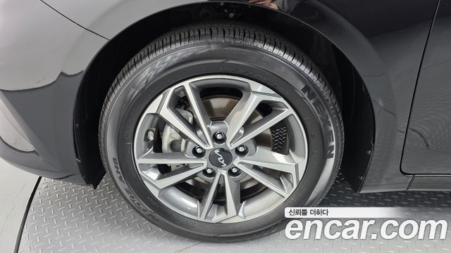Kia K3 из Кореи Encar