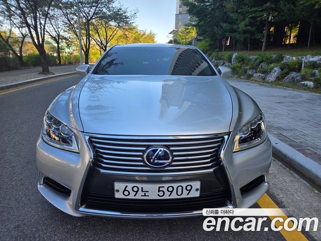 Lexus LS 5-Seats Ottoman XF40 — пробег 225 364 км — фото 3 из 5