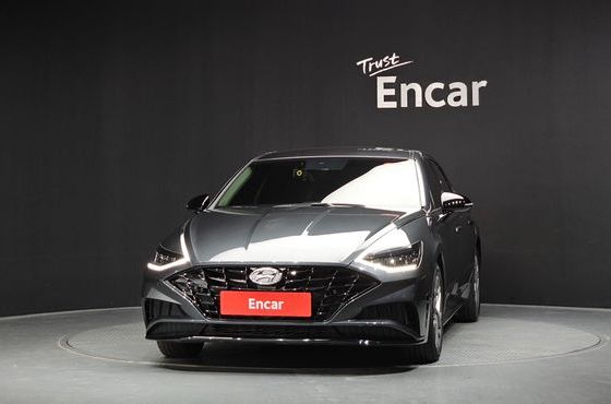 Hyundai Sonata 2.0 Premium Plus — пробег 23 610 км — фото 3 из 5