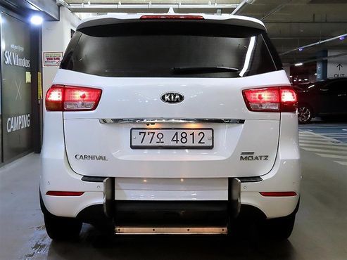Kia Carnival 6-seater Wheelchair lift — пробег 234 408 км — фото 4 из 5
