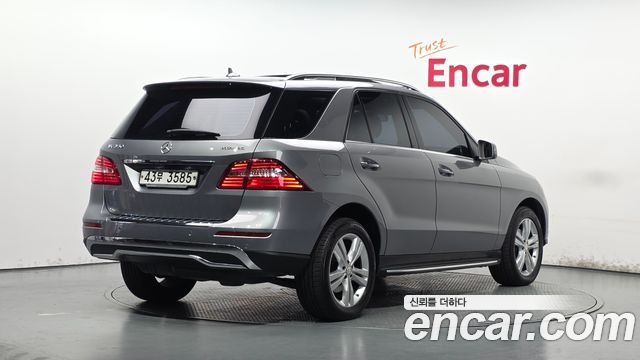 Mercedes-Benz M-class ML350 BlueTEC 4MATIC — пробег 90 285 км — фото 2 из 5