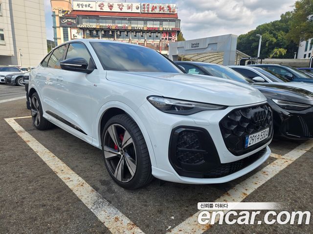 Audi Q5 45 TFSI Quattro Sportback S Line — пробег 6 500 км — фото 3 из 5