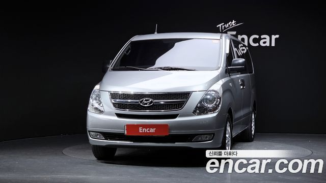Hyundai Starex 5-Seater VAN CVX Premium — пробег 71 758 км — фото 3 из 5