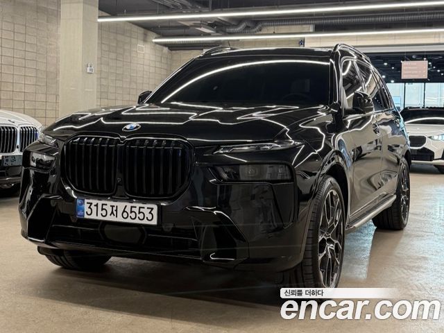 BMW X7 xDrive 40d M Sport 7 STR — пробег 4 900 км — фото 1 из 5