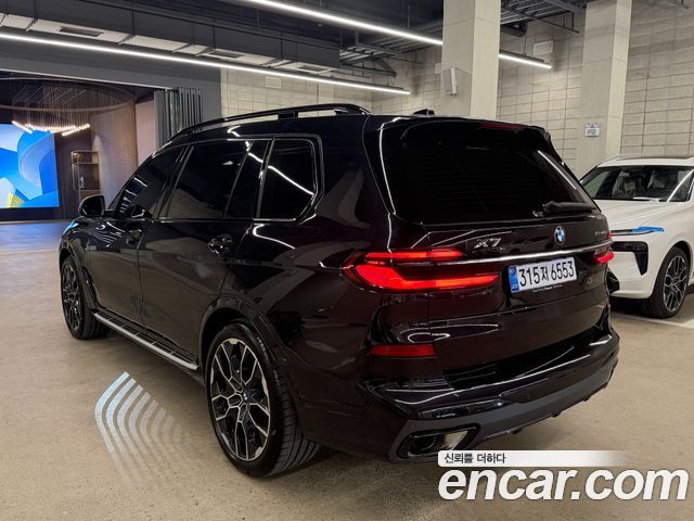 BMW X7 xDrive 40d M Sport 7 STR — пробег 4 900 км — фото 2 из 5