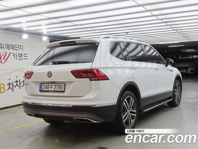 Volkswagen Tiguan 2.0 TDI Prestige — пробег 138 618 км — фото 2 из 5