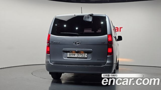 Hyundai Starex 3-Seater VAN Smart — пробег 122 504 км — фото 4 из 5