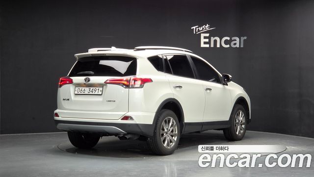 Toyota RAV4 2.5 2WD 4th — пробег 68 306 км — фото 2 из 5