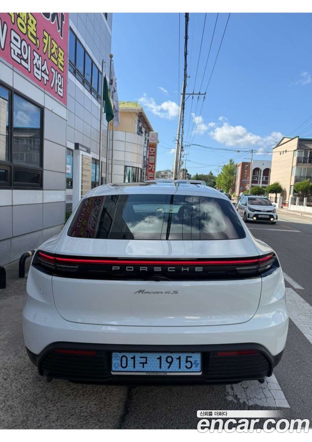 Porsche Macan 4S — пробег 12 000 км — фото 2 из 5