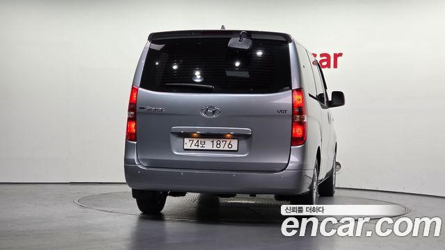Hyundai Starex Wagon 12-Seater Modern — пробег 18 476 км — фото 4 из 5