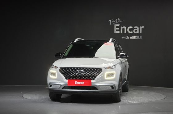 Hyundai Venue 1.6 Flux — пробег 5 246 км — фото 3 из 5