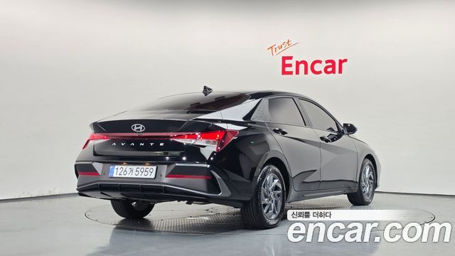 Hyundai AVANTE 1.6 Modern — пробег 2 210 км — фото 2 из 5