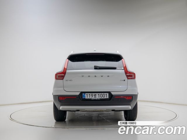 Volvo XC40 B4 Ultra Bright — пробег 8 389 км — фото 5 из 5