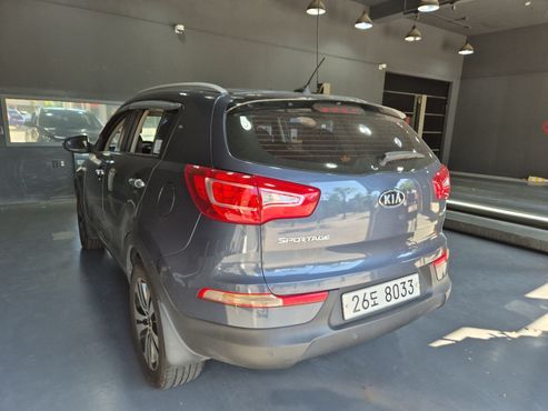 Kia Sportage Diesel 2WD TLX Deluxe — пробег 196 520 км — фото 4 из 5