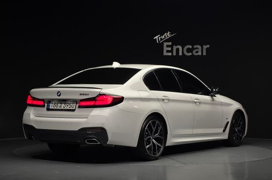 BMW 5-Series 530i M Sport Package — пробег 40 801 км — фото 2 из 5