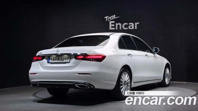 Mercedes-Benz E-Class из Кореи Encar