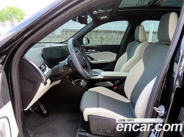 BMW X1 sDrive 18d M Sport — пробег 30 689 км — фото 5 из 5